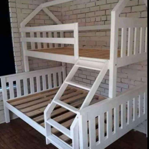 Tri-House bed